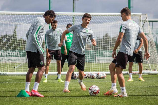 再见穆大叔！穆托姆博因脑癌去世 终年58岁