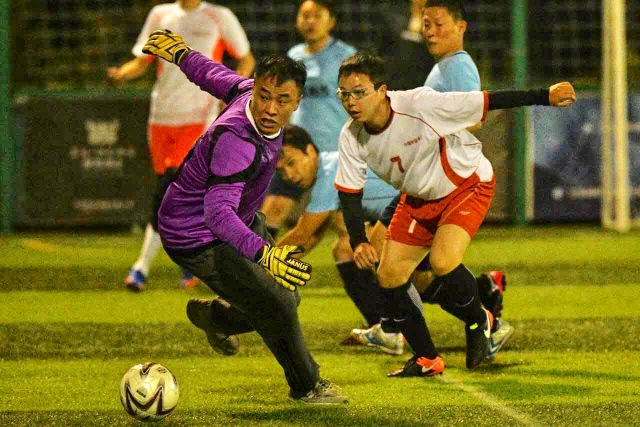 雷霆轻取魔术获开季7连胜 森林狼送黄蜂3连败